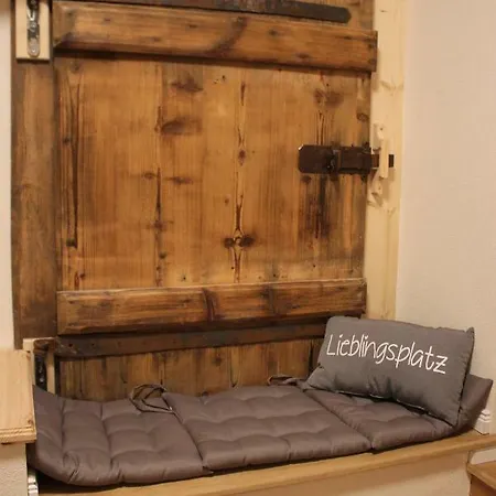 Goldgrund Gartenblick Apartment *