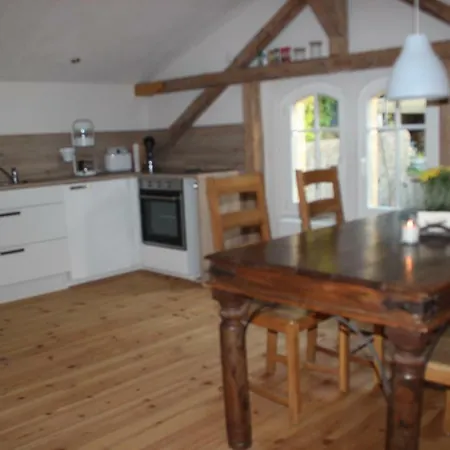 Goldgrund Gartenblick Lägenhet